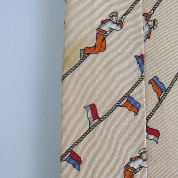 Salvatore Ferragamo Men's Silk Tie - Picture 6 of 6
